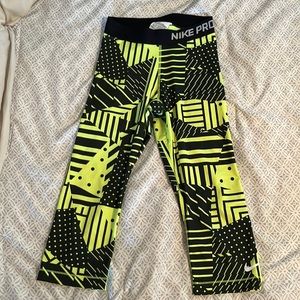Nike Pro Patchwork Compression Training Capri Cropped Leggings Neon Yellow XS